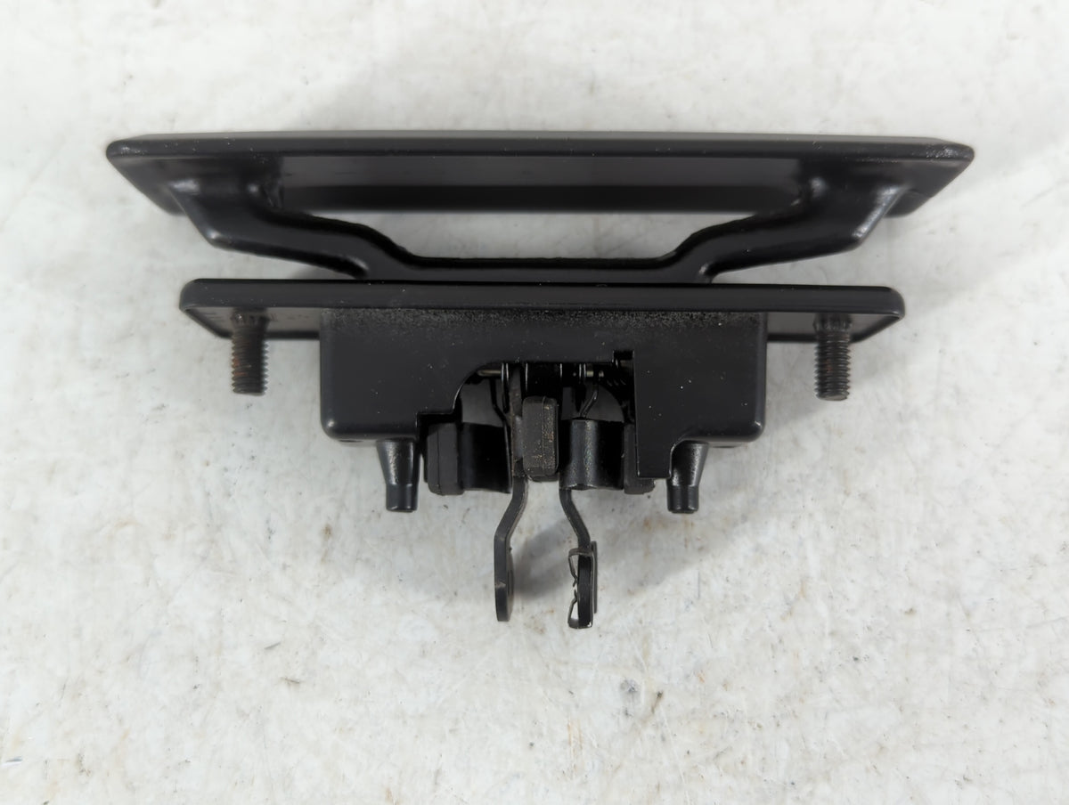 1993 Chevrolet Astro Passenger Front Right Door Handle Exterior Assembly 778985 - Oemusedautoparts1.com