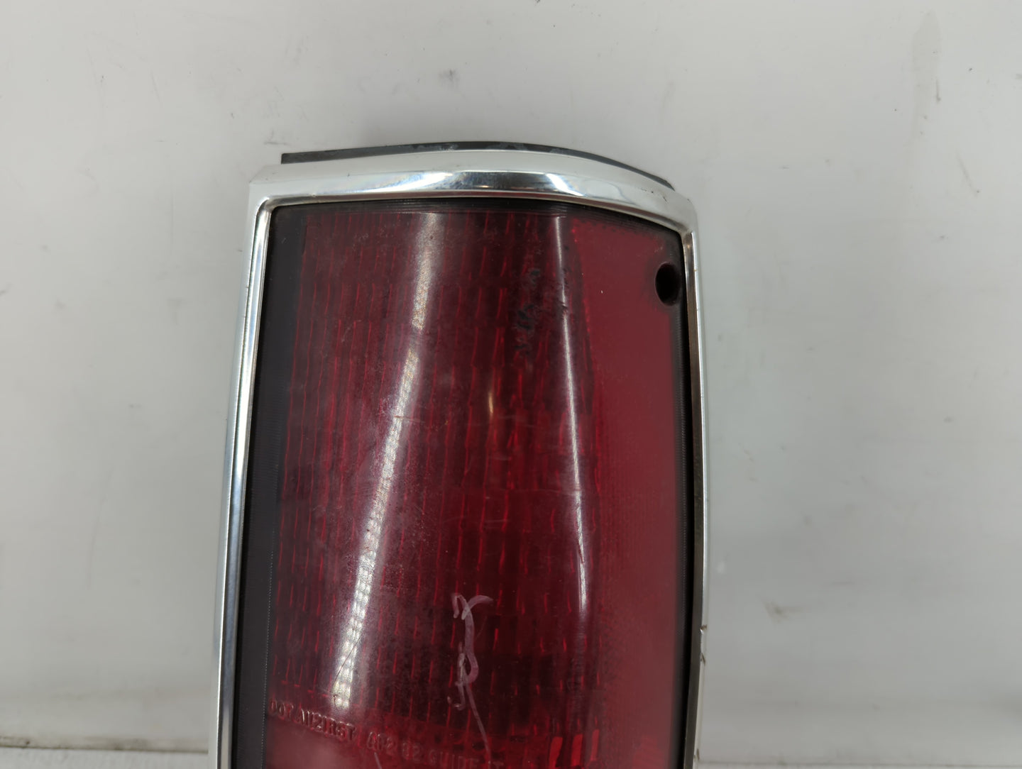 1993 Chevrolet Blazer Tail Light Assembly Passenger Right OEM P/N:16500594-4 16501484 Fits OEM Used Auto Parts - Oemusedauto