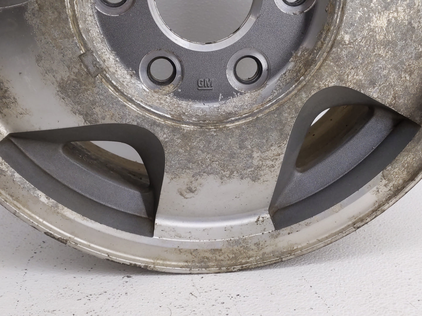Chevrolet C1500 Oem Wheel Rim 813292 - Oemusedautoparts1.com