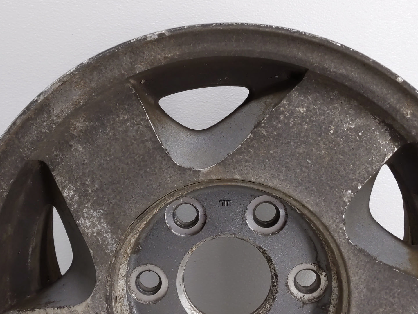 Chevrolet C1500 Oem Wheel Rim 813294 - Oemusedautoparts1.com