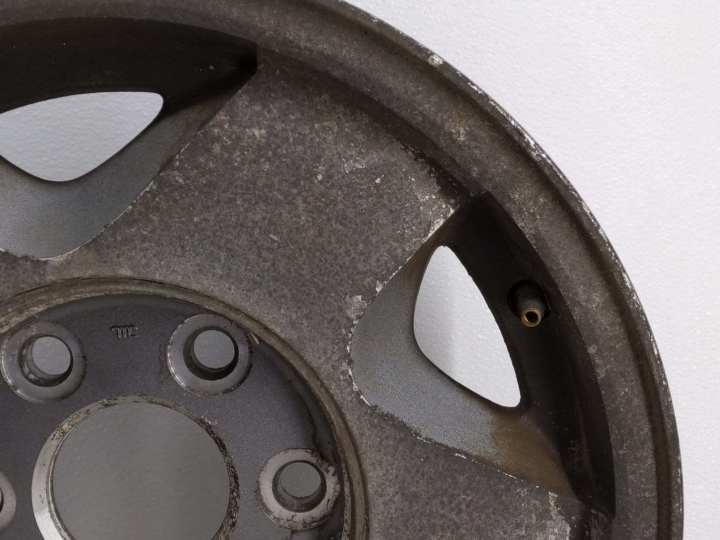 Chevrolet C1500 Oem Wheel Rim 813294 - Oemusedautoparts1.com