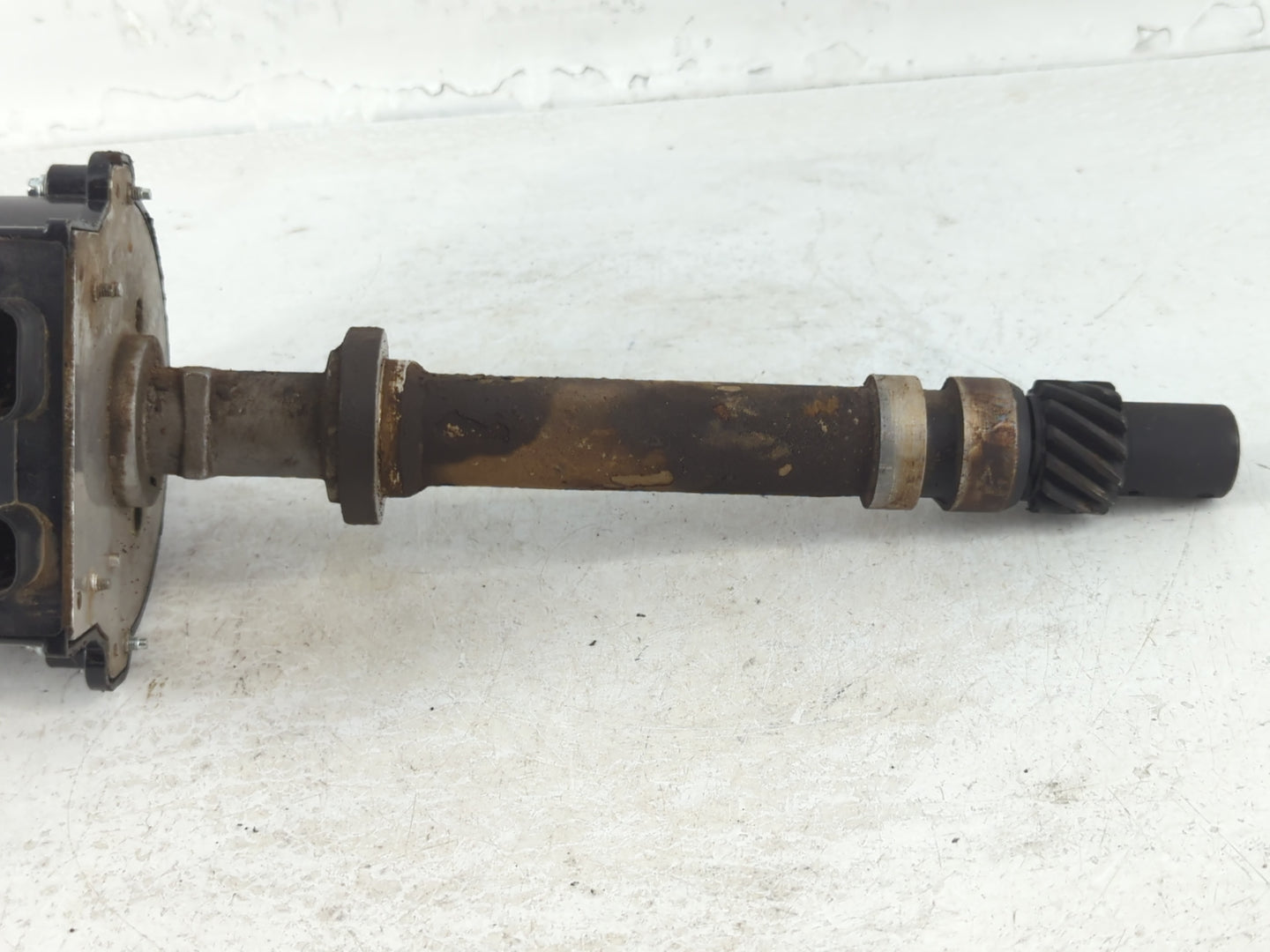 1993 Chevrolet K1500 Engine Ignition Distributor OEM Fits Fits 1992 1994 1995 OEM Used Auto Parts - Oemusedautoparts1.com