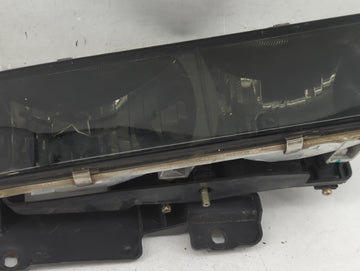 1993 Chevrolet K1500 Driver Left Oem Head Light Headlight Lamp