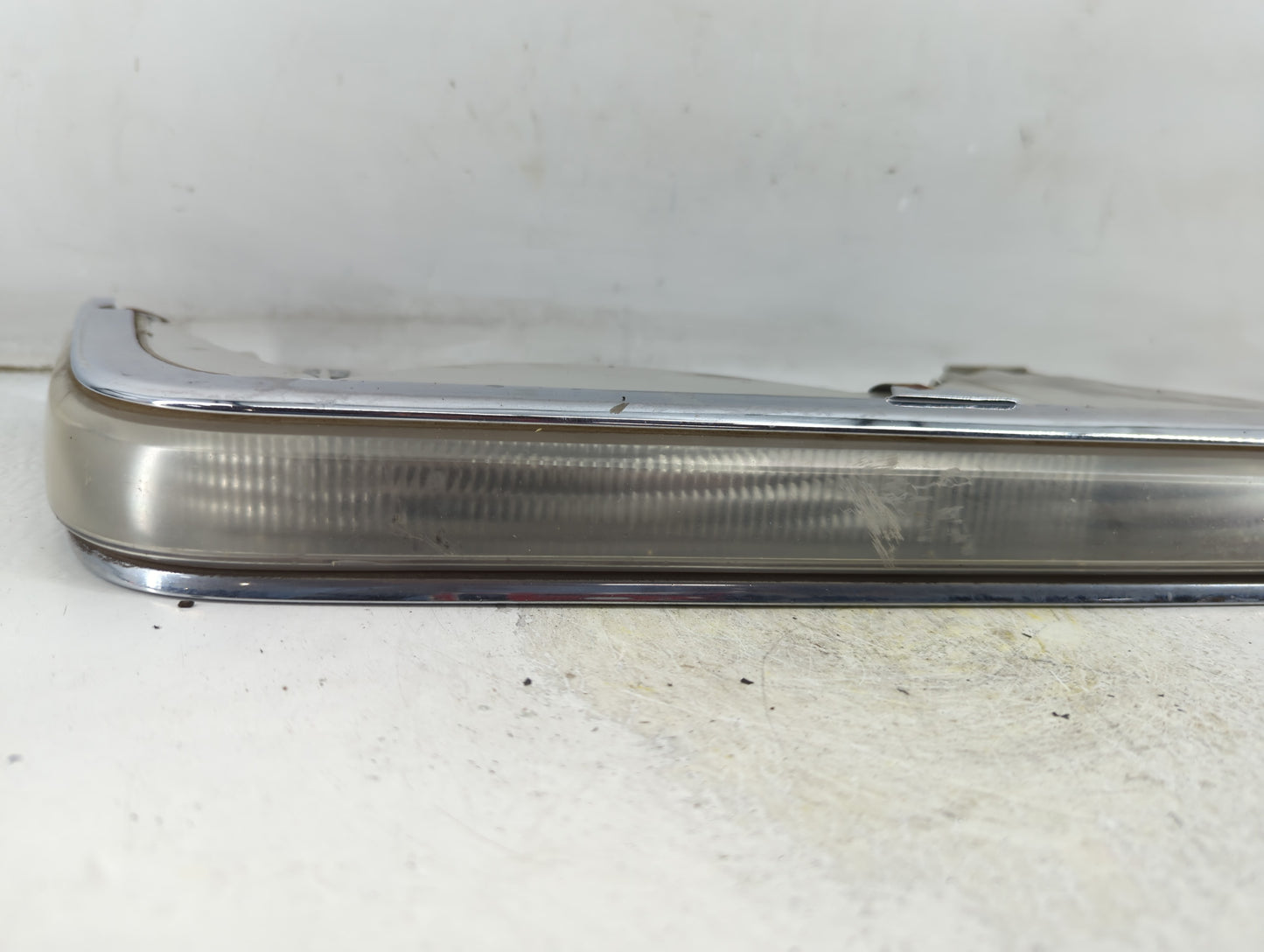 1993 Chrysler Imperial TURN SIGNAL LIGHT - Oemusedautoparts1.com