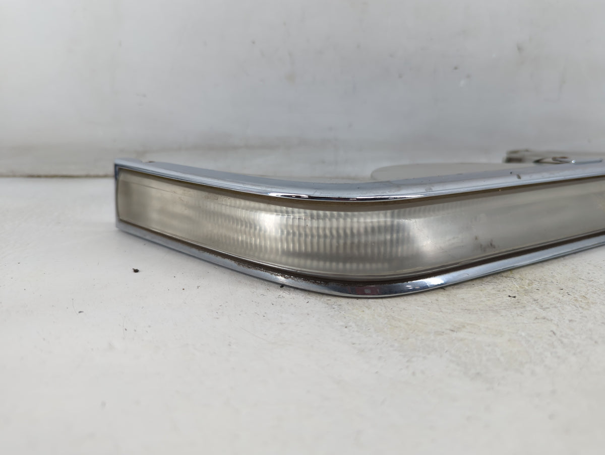 1993 Chrysler Imperial TURN SIGNAL LIGHT - Oemusedautoparts1.com