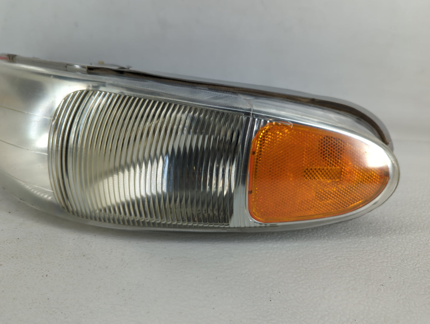 1993 Chrysler New Yorker Driver Left Oem Head Light Headlight Lamp - Oemusedautoparts1.com