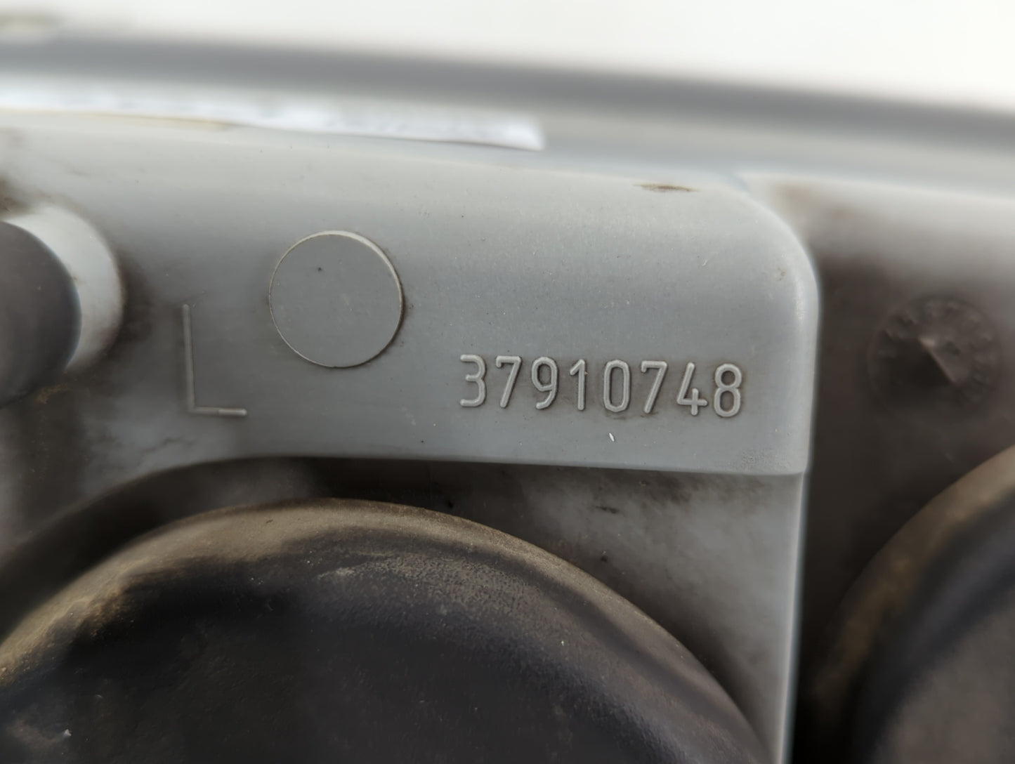 1993 Chrysler New Yorker Driver Left Oem Head Light Headlight Lamp - Oemusedautoparts1.com