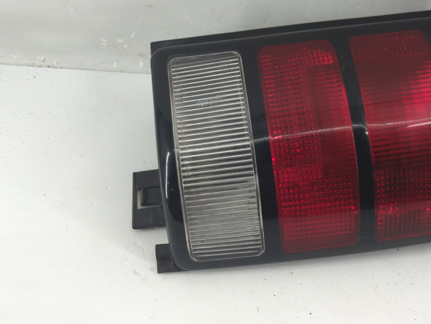 1993 Dodge Caravan Tail Light Assembly Passenger Right OEM Fits OEM Used Auto Parts - Oemusedautoparts1.com