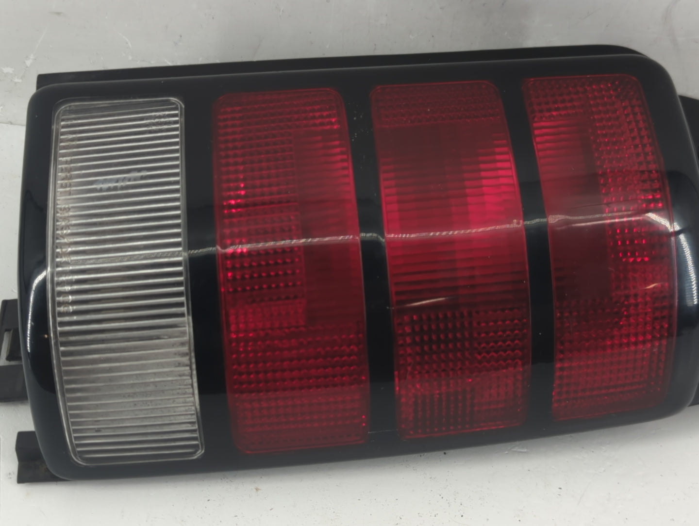 1993 Dodge Caravan Tail Light Assembly Passenger Right OEM Fits OEM Used Auto Parts - Oemusedautoparts1.com