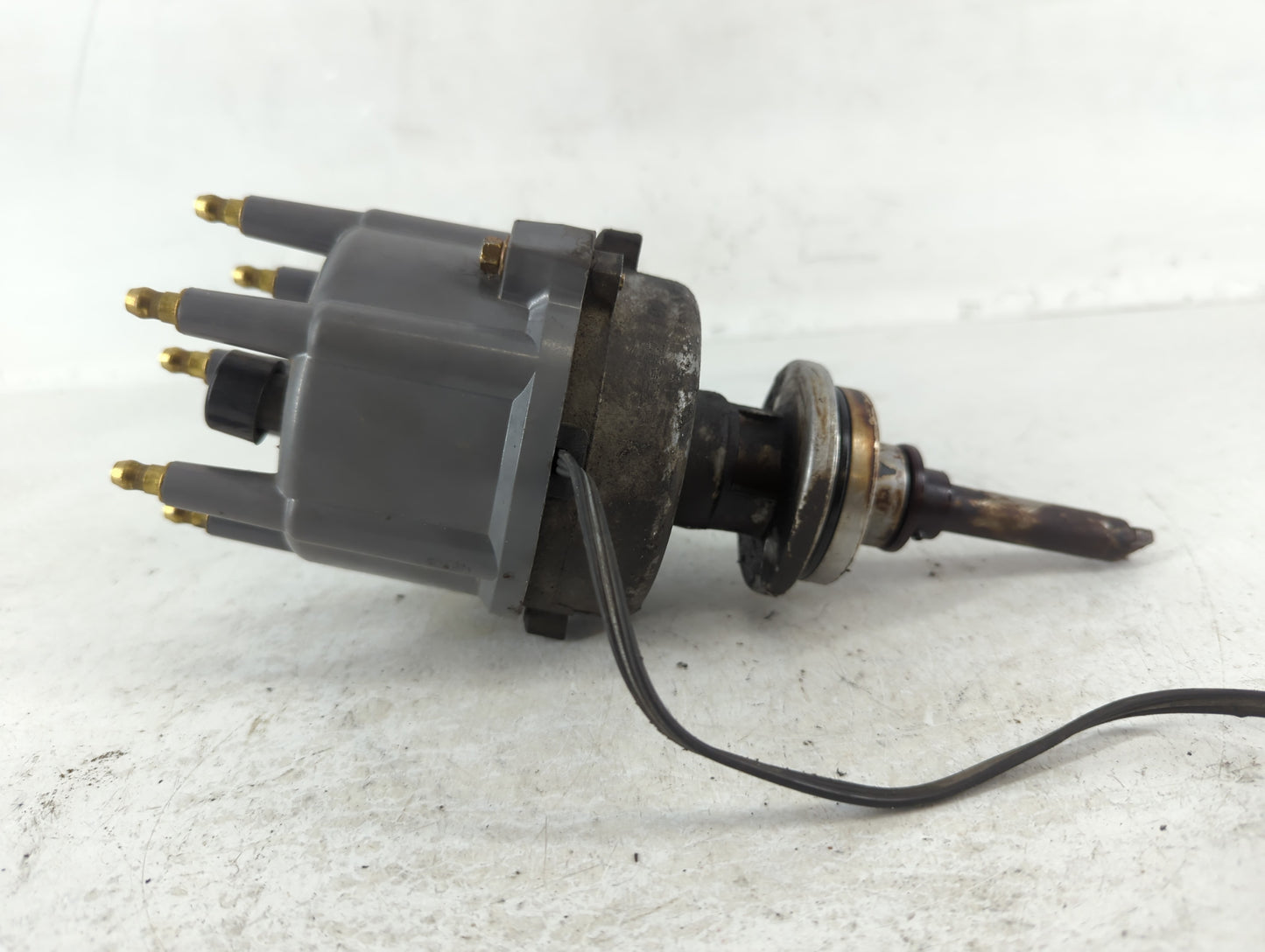 1992-1997 Dodge Dakota Engine Ignition Distributor OEM Fits Fits 1992 1993 1994 1995 1996 1997 OEM Used Auto Parts - Oemused