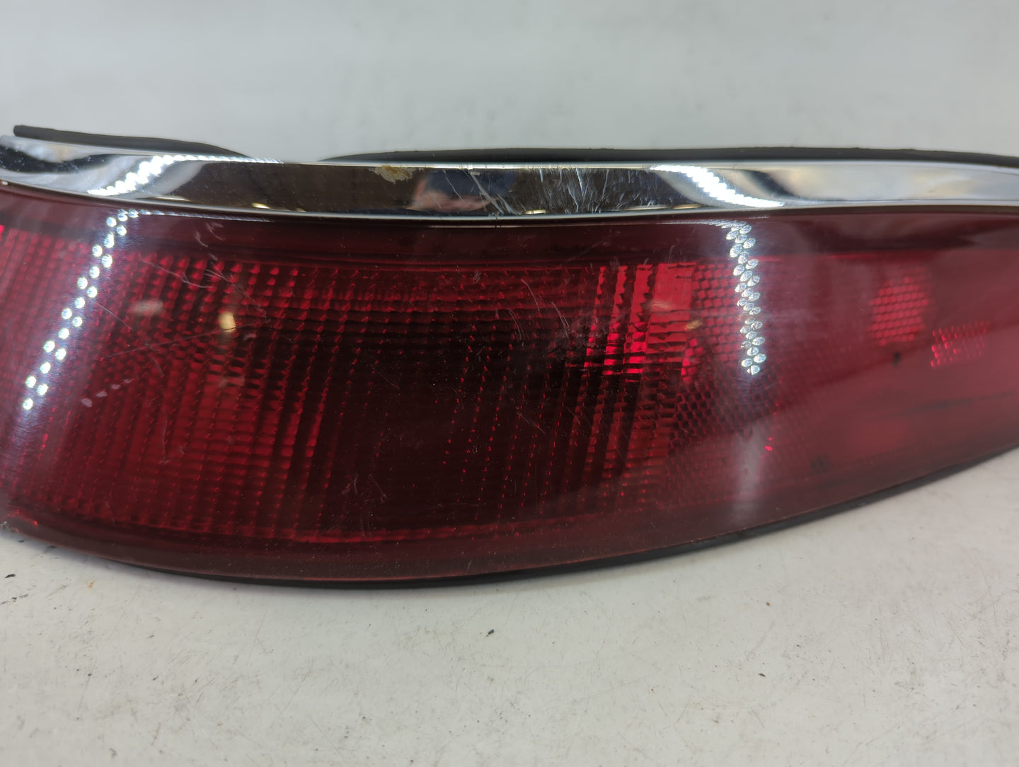 1993 Fiat Linea Tail Light Assembly Passenger Right OEM P/N:F3LB-13440-A Fits OEM Used Auto Parts - Oemusedautoparts1.com
