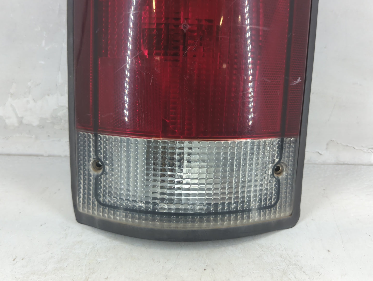 1993 Ford E-150 Tail Light Assembly Driver Left OEM P/N:F2UB-13441-AB Fits Fits 1992 1994 1995 1996 OEM Used Auto Parts - Oe