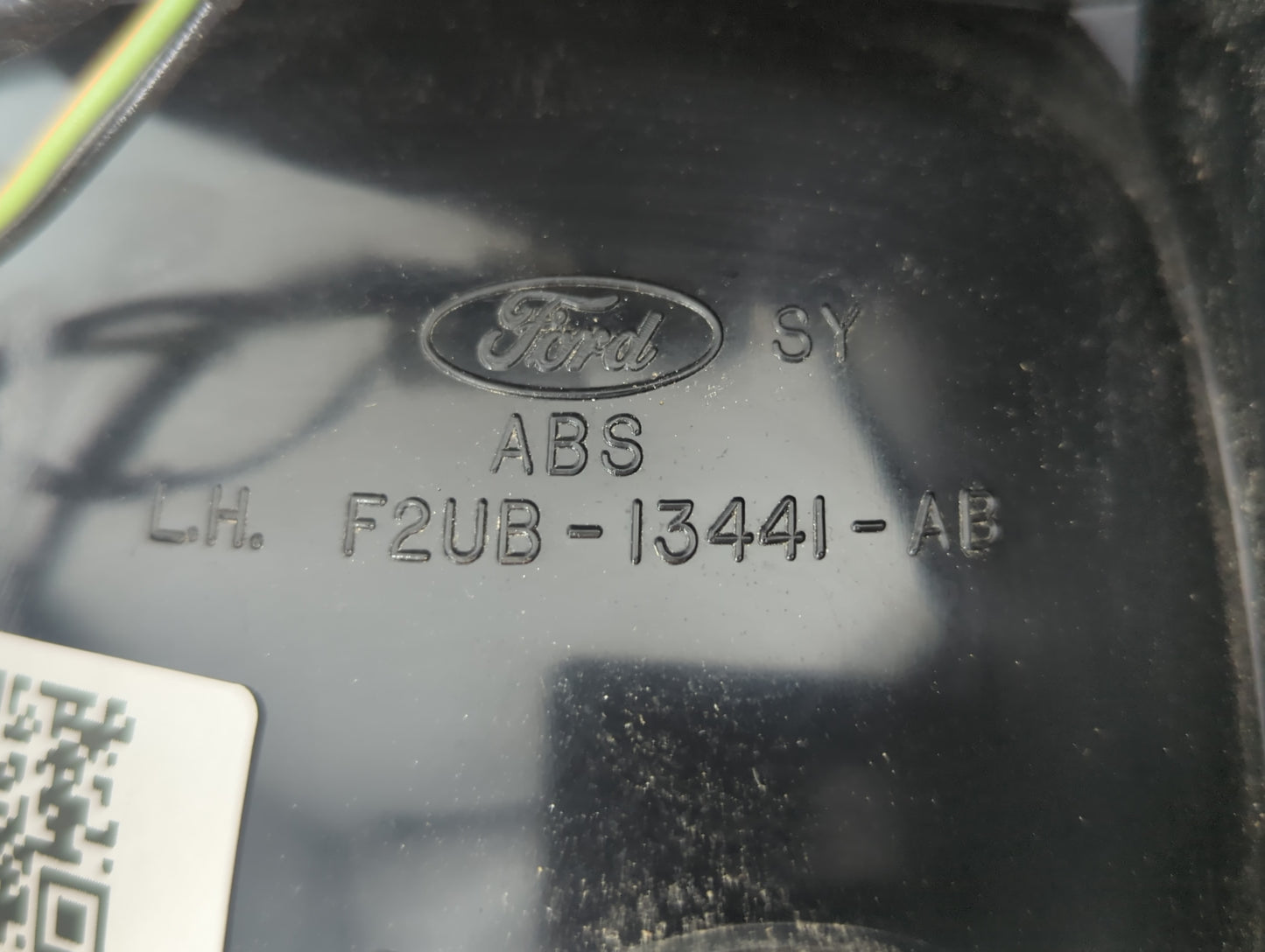 1993 Ford E-150 Tail Light Assembly Driver Left OEM P/N:F2UB-13441-AB Fits Fits 1992 1994 1995 1996 OEM Used Auto Parts - Oe