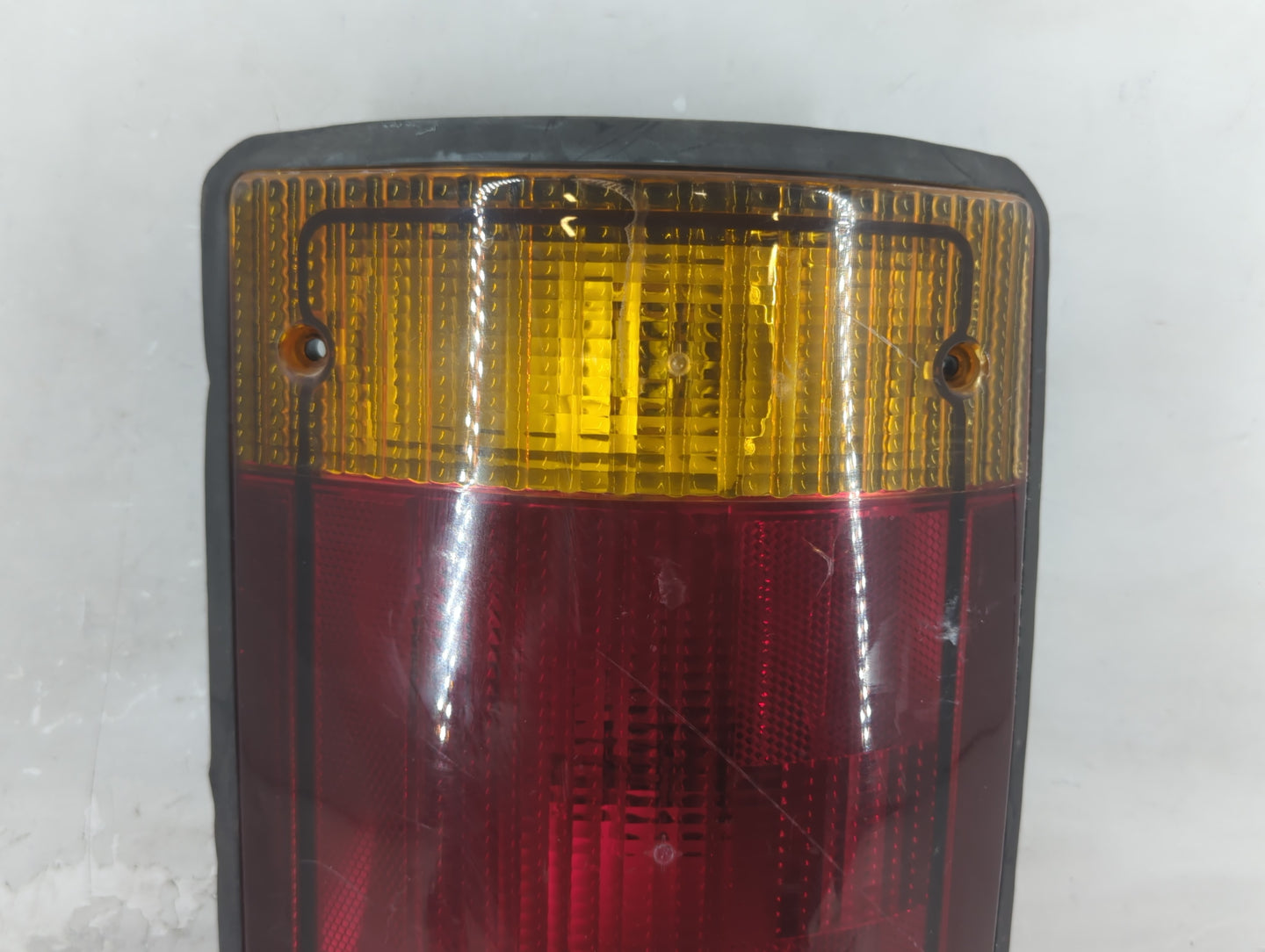 1993 Ford E-150 Tail Light Assembly Passenger Right OEM P/N:44ZH815A F2UB-134440-AB Fits OEM Used Auto Parts - Oemusedautopa