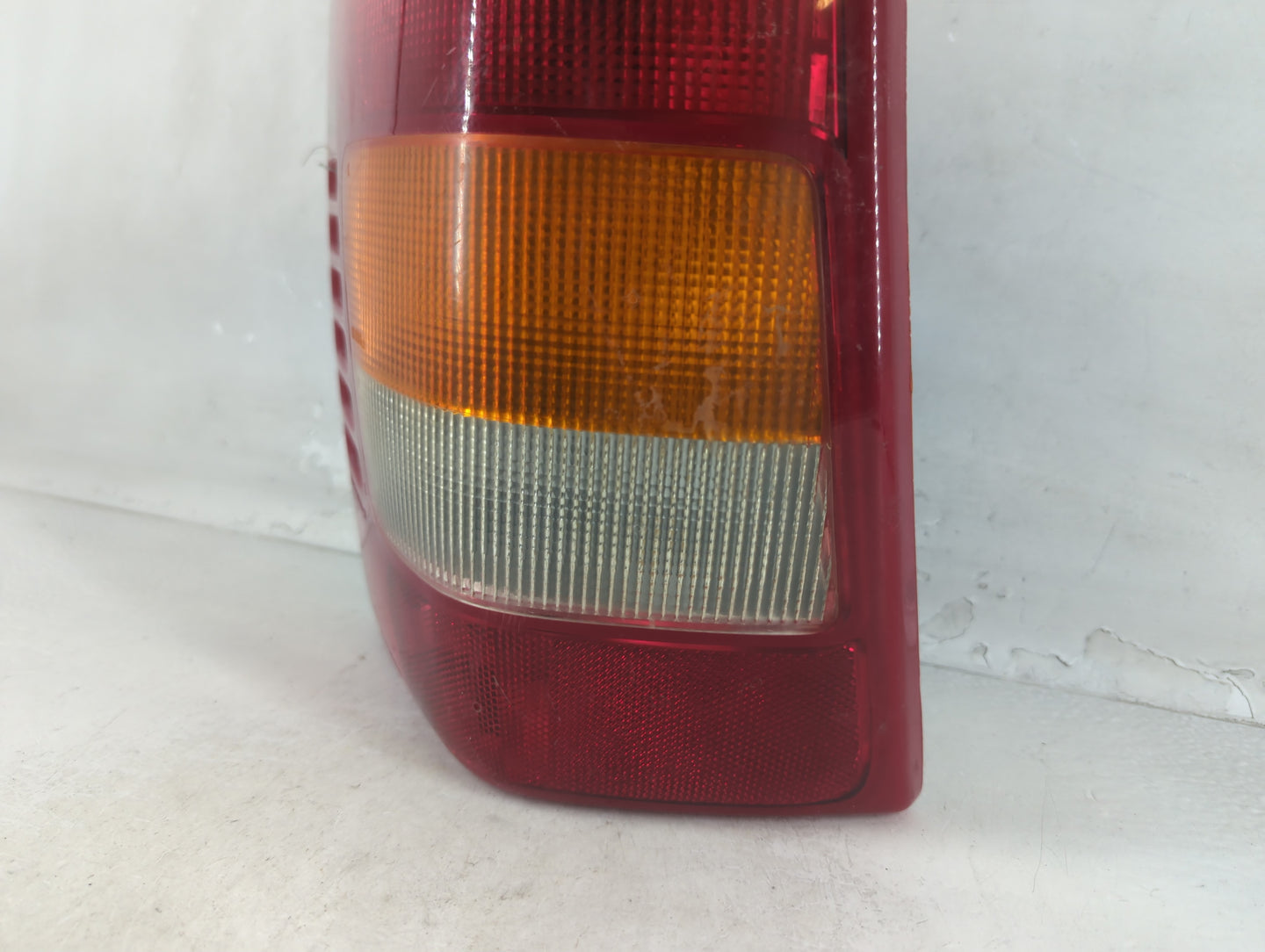 1993 Ford E-350 Econoline Tail Light Assembly Driver Left OEM P/N:08310910 Fits OEM Used Auto Parts - Oemusedautoparts1.com