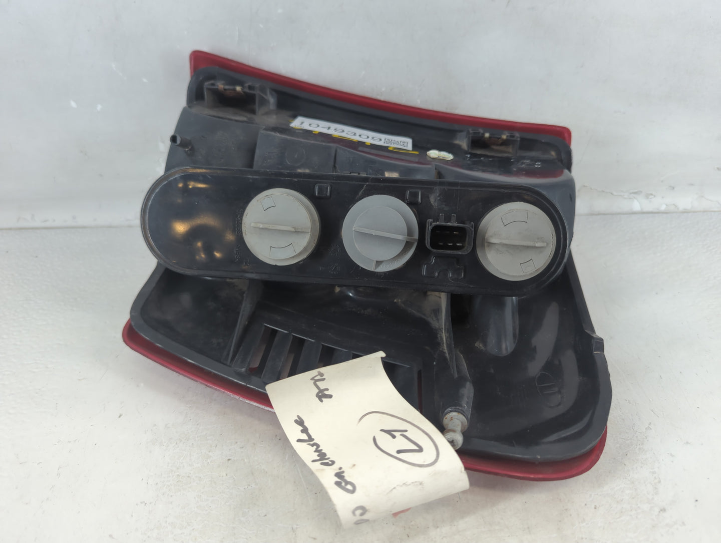1993 Ford E-350 Econoline Tail Light Assembly Driver Left OEM P/N:08310910 Fits OEM Used Auto Parts - Oemusedautoparts1.com