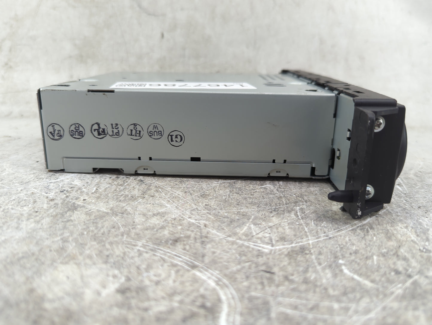 1993 Ford Escort Radio AM FM Cd Player Receiver Replacement P/N:P05064063AE Fits OEM Used Auto Parts - Oemusedautoparts1.com