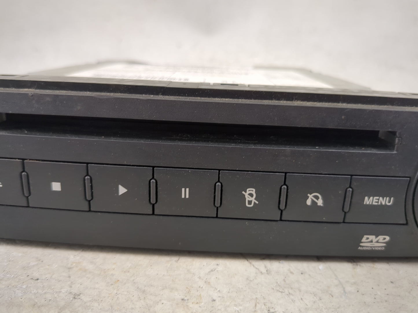 1993 Ford Escort Radio AM FM Cd Player Receiver Replacement P/N:P05064063AE Fits OEM Used Auto Parts - Oemusedautoparts1.com