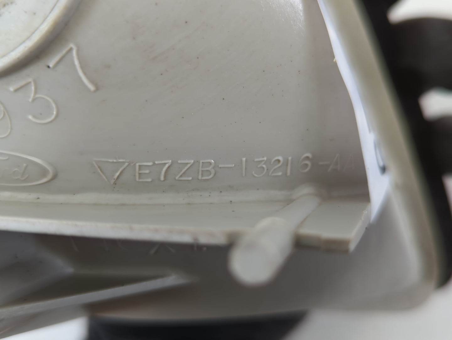 1993 Ford Mustang Driver Left Oem Front Light Lamp - Oemusedautoparts1.com