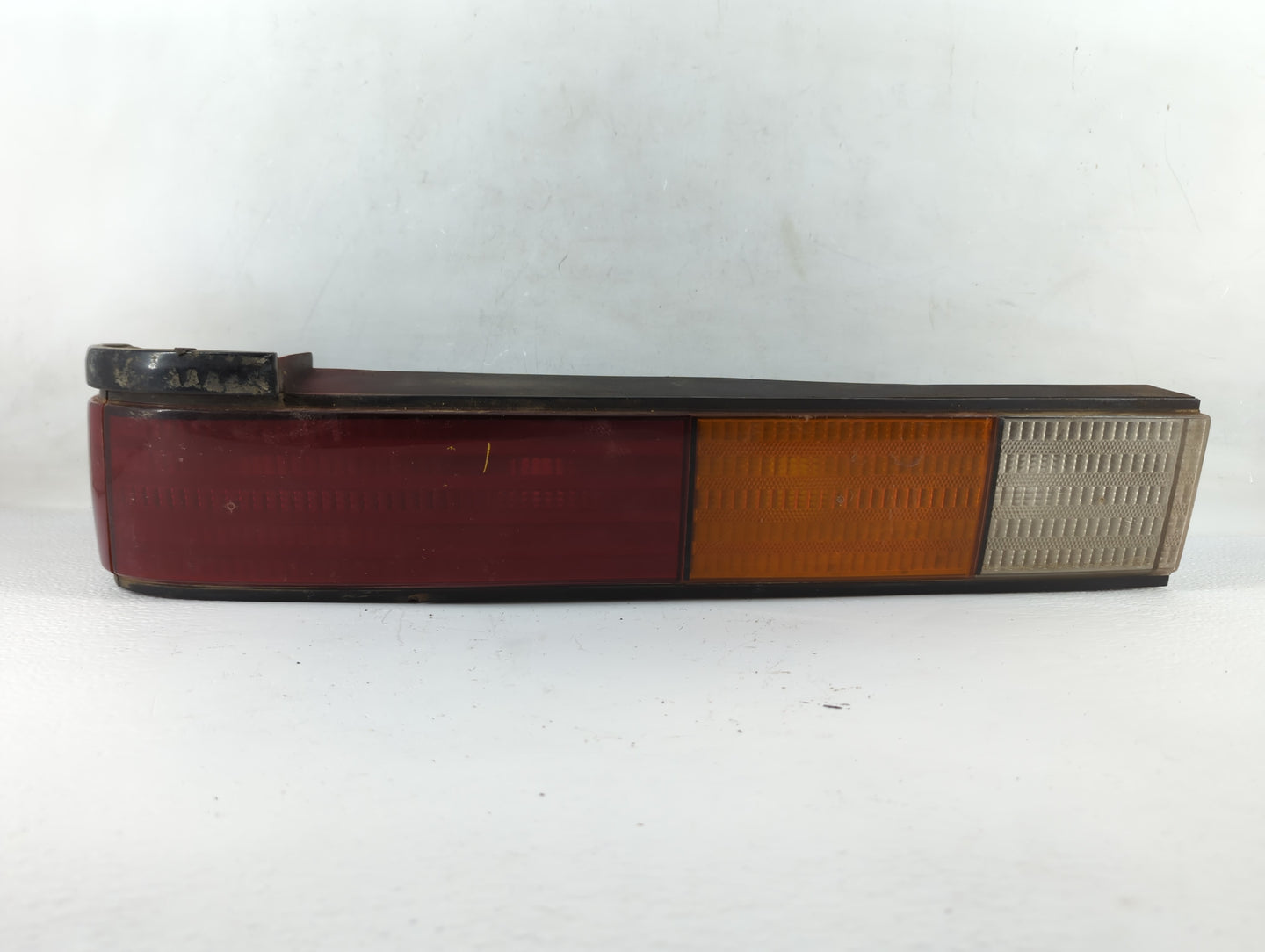 1993 Ford Mustang Tail Light Assembly Driver Left OEM P/N:E83B13441 Fits OEM Used Auto Parts - Oemusedautoparts1.com