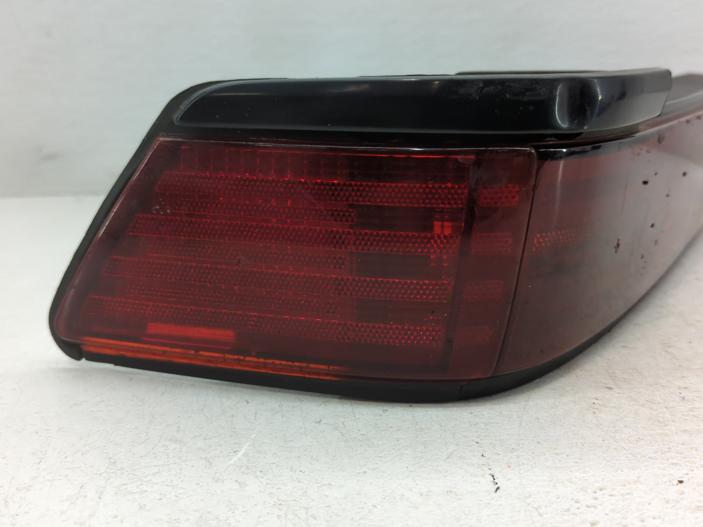 1993 Ford Mustang Tail Light Assembly Driver Left OEM P/N:E83B13441AC Fits OEM Used Auto Parts - Oemusedautoparts1.com