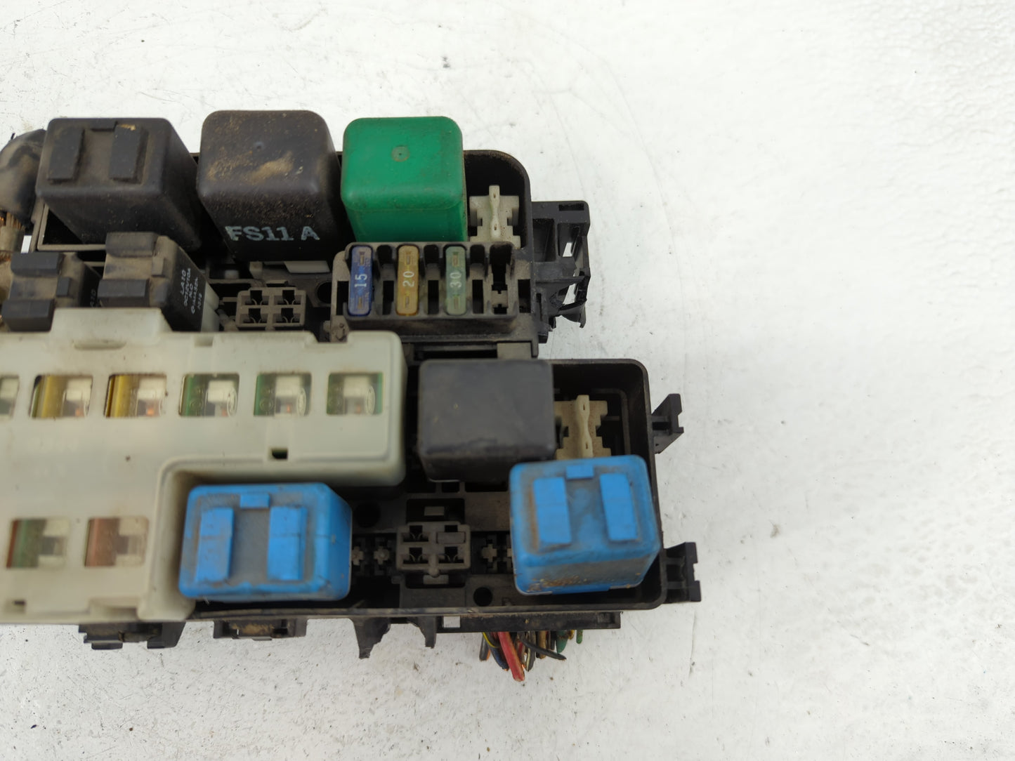 1993 Ford Probe Fusebox Fuse Box Panel Relay Module Fits OEM Used Auto Parts - Oemusedautoparts1.com
