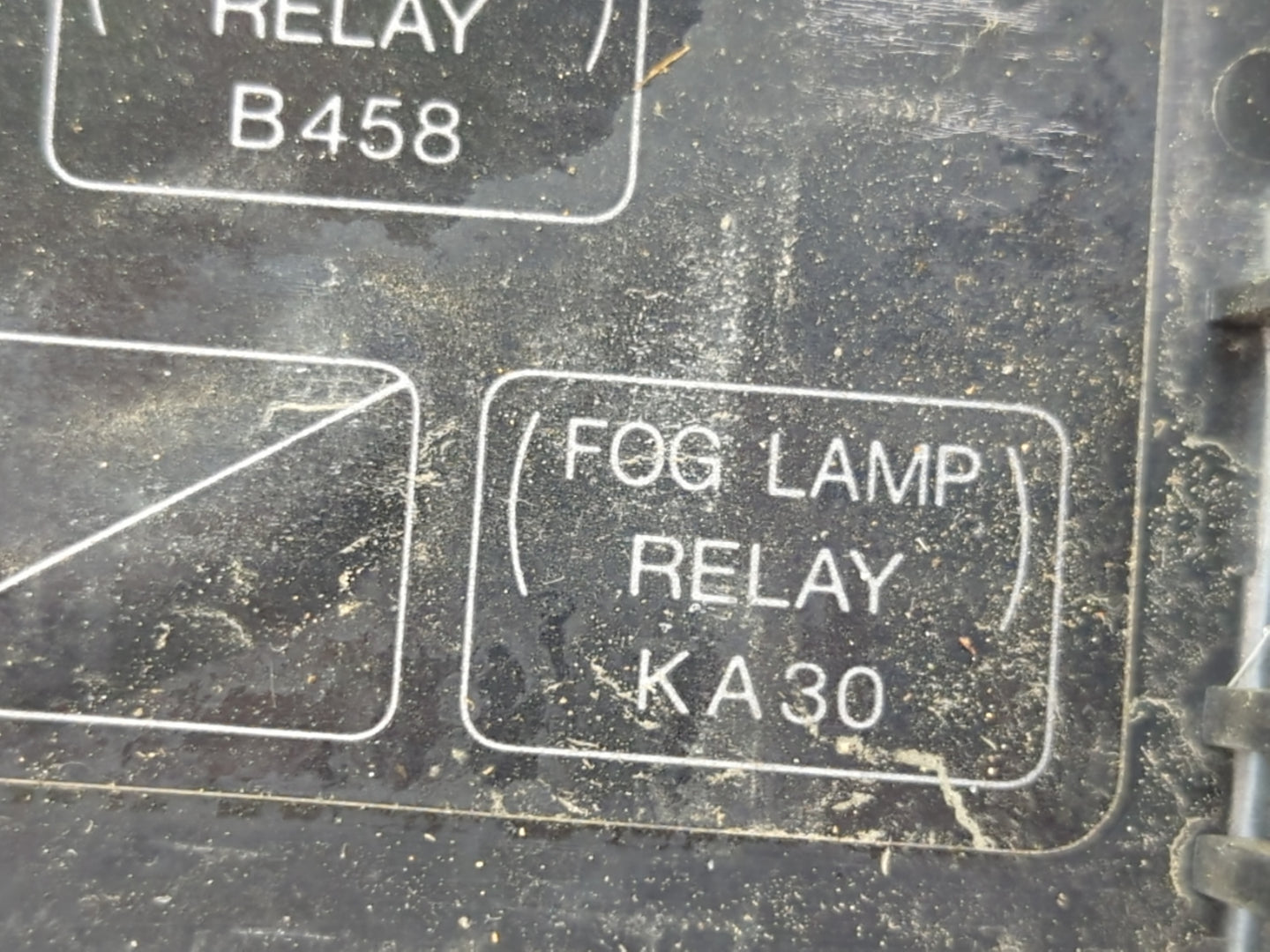 1993 Ford Probe Fusebox Fuse Box Panel Relay Module Fits OEM Used Auto Parts - Oemusedautoparts1.com