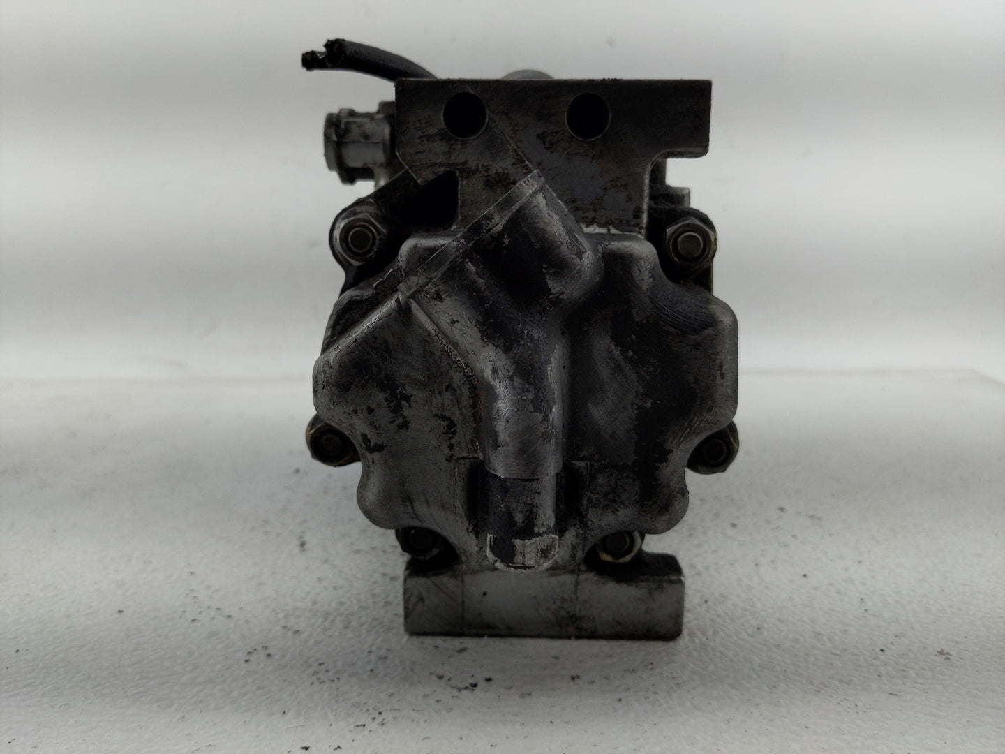 1993 Ford Probe Air Conditioning A/c Ac Compressor Oem - Oemusedautoparts1.com