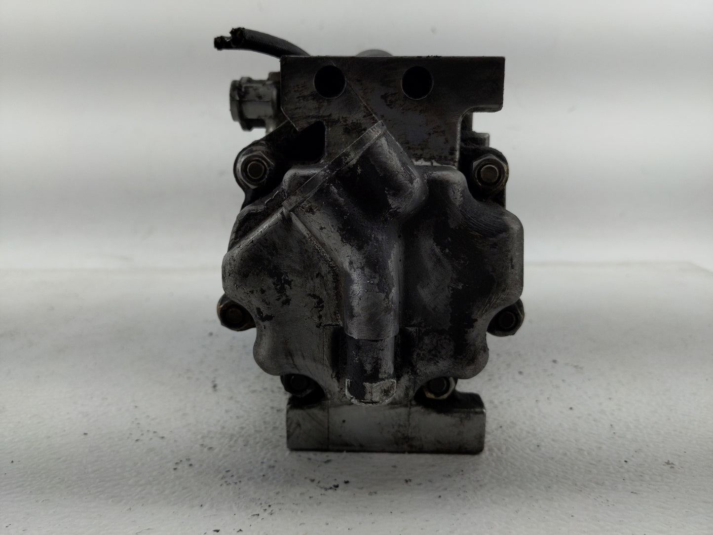 1993 Ford Probe Air Conditioning A/c Ac Compressor Oem - Oemusedautoparts1.com