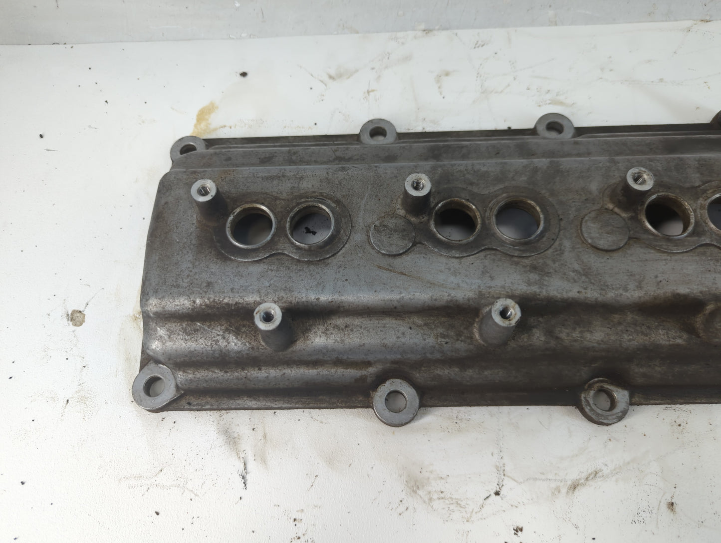 1993 Gmc Sierra 1500 Passenger Right Cylinder Head Valve Cover Fits OEM Used Auto Parts - Oemusedautoparts1.com