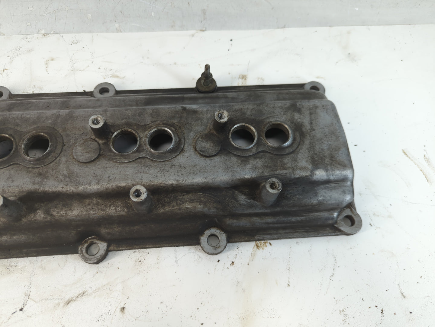 1993 Gmc Sierra 1500 Passenger Right Cylinder Head Valve Cover Fits OEM Used Auto Parts - Oemusedautoparts1.com