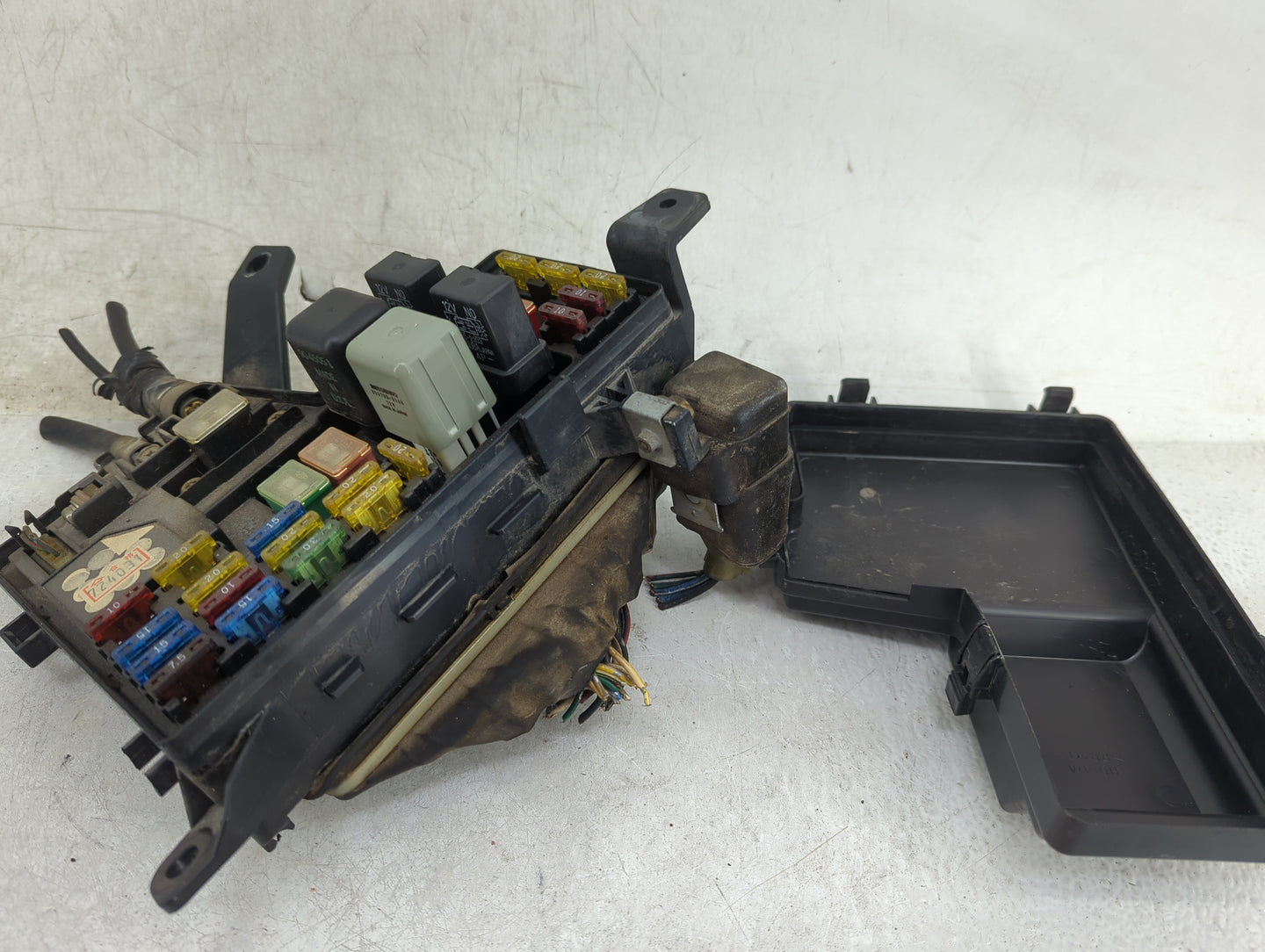 1993 Honda Accord Fusebox Fuse Box Panel Relay Module Fits OEM Used Auto Parts - Oemusedautoparts1.com