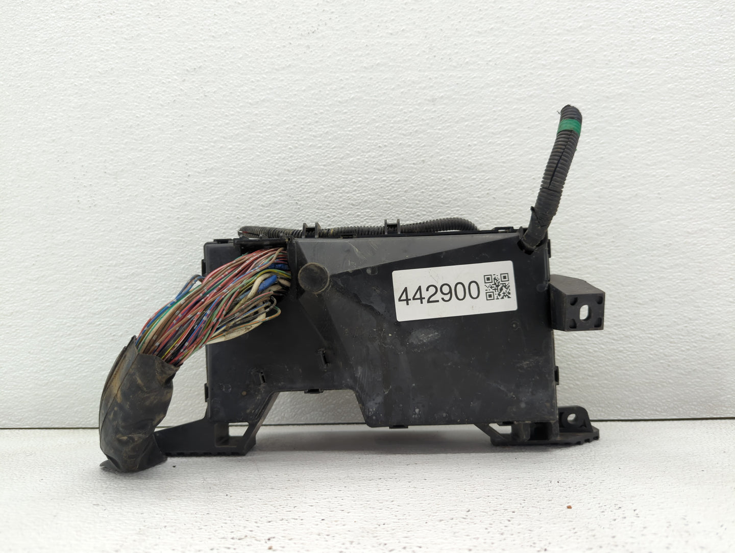 1993 Isuzu Trooper Fusebox Fuse Box Panel Relay Module Fits OEM Used Auto Parts - Oemusedautoparts1.com