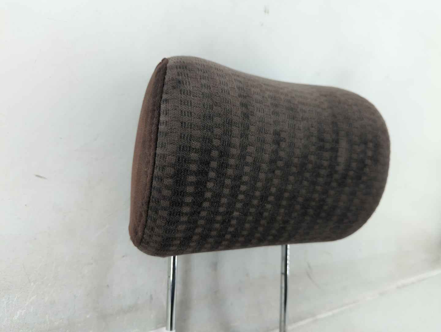1993 Isuzu Trooper Headrest Head Rest Front Driver Passenger Seat Brown - Oemusedautoparts1.com