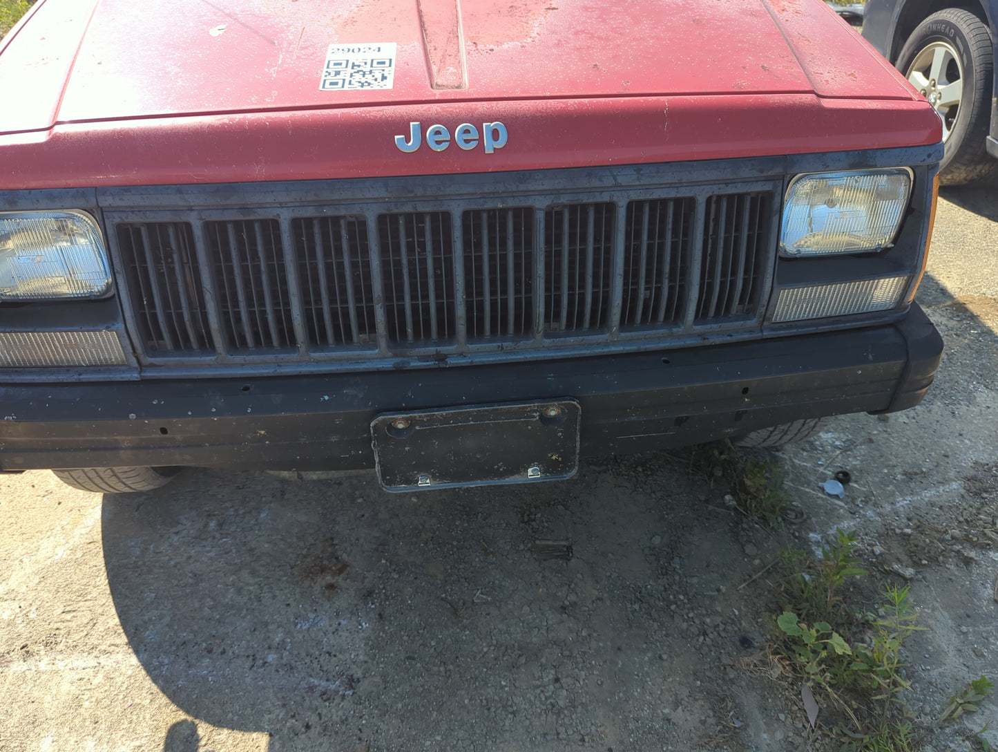 1984-1996 Jeep Cherokee Front Bumper - Oem - Oemusedautoparts1.com
