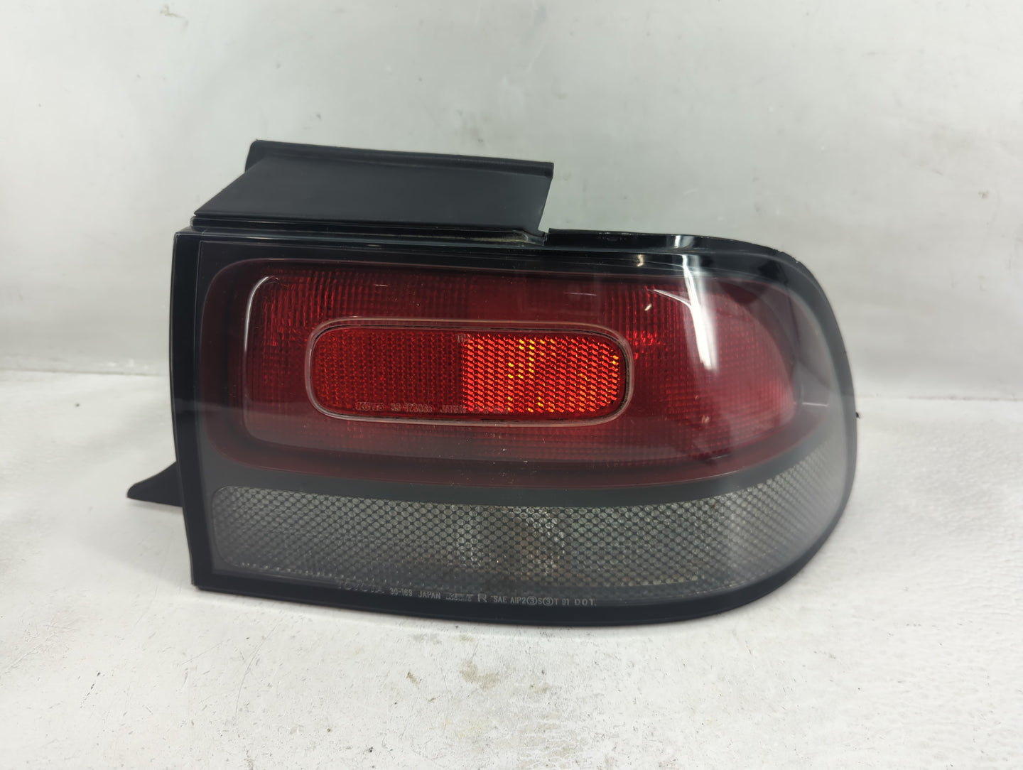 1993-1995 Lexus Gs300 Tail Light Assembly Passenger Right OEM Fits Fits 1993 1994 1995 OEM Used Auto Parts - Oemusedautopart