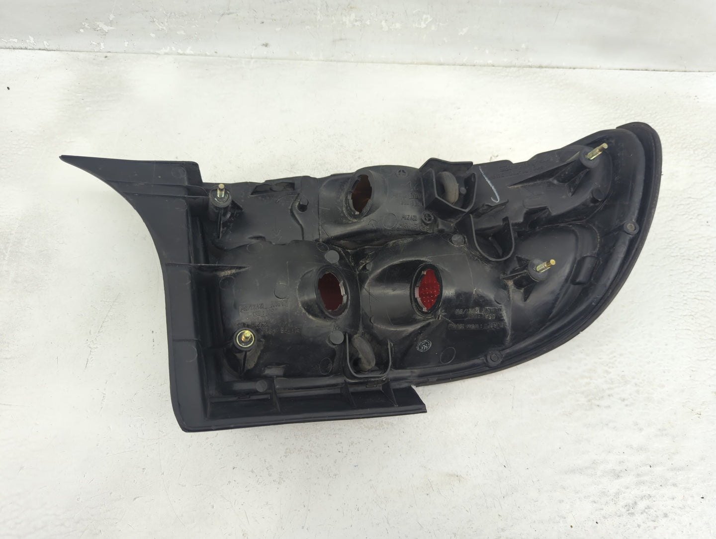1993-1995 Lexus Gs300 Tail Light Assembly Passenger Right OEM Fits Fits 1993 1994 1995 OEM Used Auto Parts - Oemusedautopart