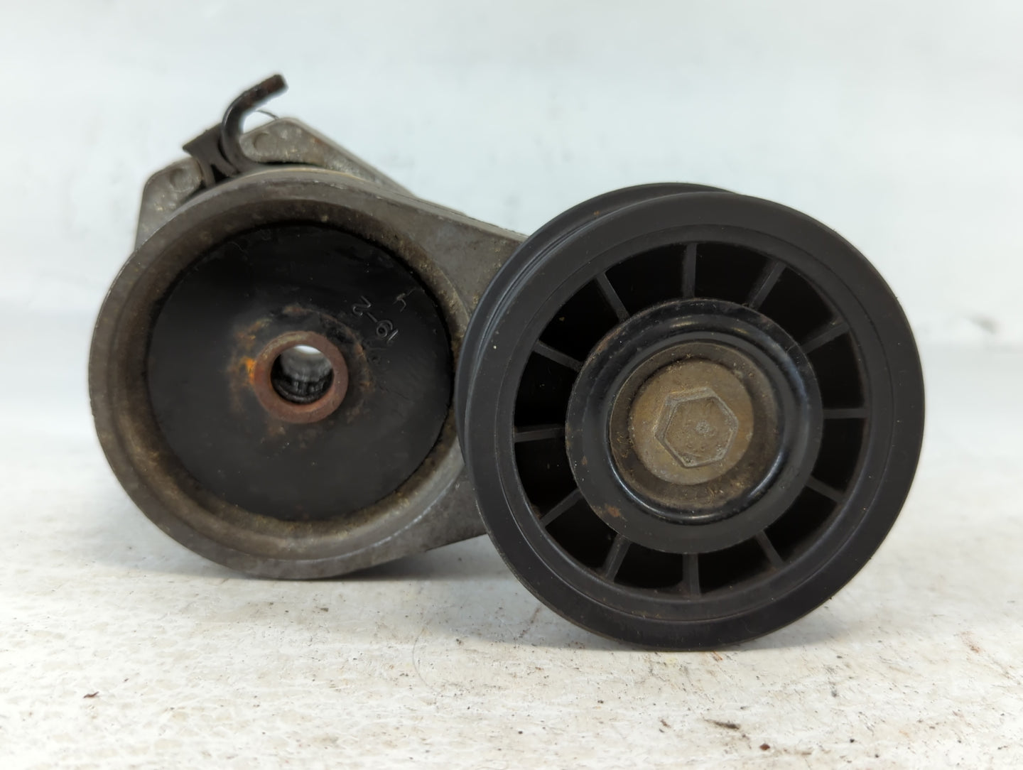 1993 Lincoln Continental  BELT TENSIONER - Oemusedautoparts1.com