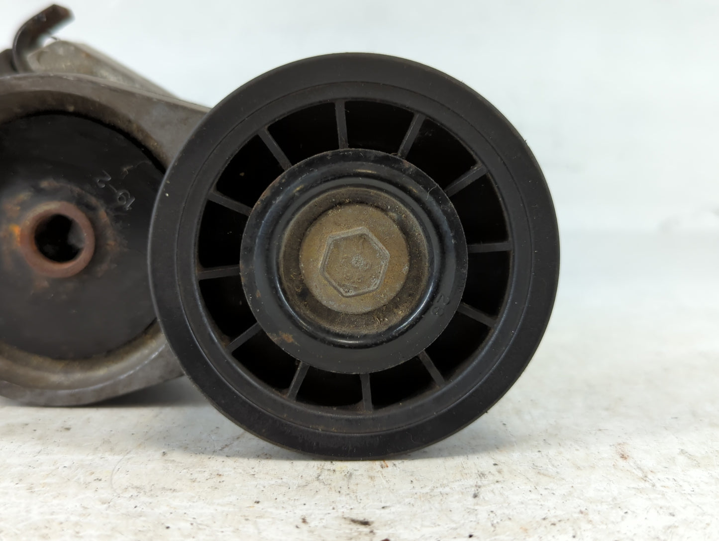 1993 Lincoln Continental  BELT TENSIONER - Oemusedautoparts1.com
