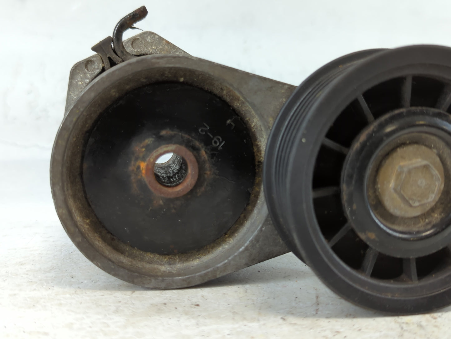 1993 Lincoln Continental  BELT TENSIONER - Oemusedautoparts1.com