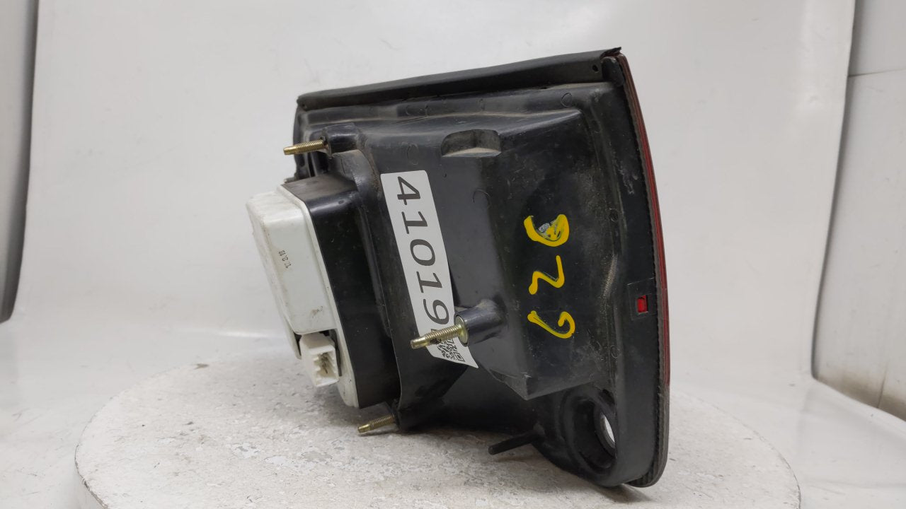 1993-1997 Mazda 626 Tail Light Assembly Passenger Right OEM Fits Fits 1993 1994 1995 1996 1997 OEM Used Auto Parts - Oemused