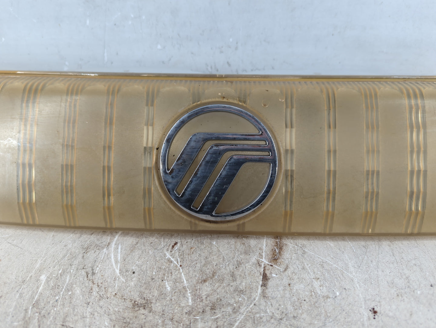 1993 Mercury Sable Front Grille Bumper Not Included - Oemusedautoparts1.com