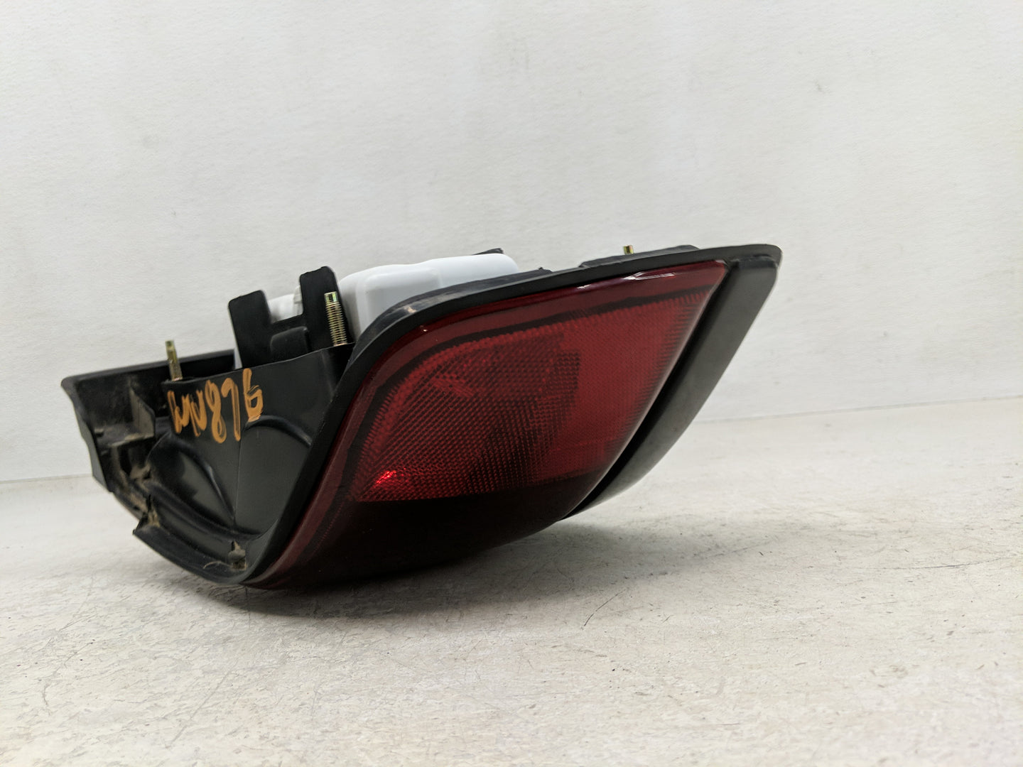 1993 Mercury Tracer Tail Light Assembly Passenger Right OEM P/N:043-1326 Fits OEM Used Auto Parts - Oemusedautoparts1.com