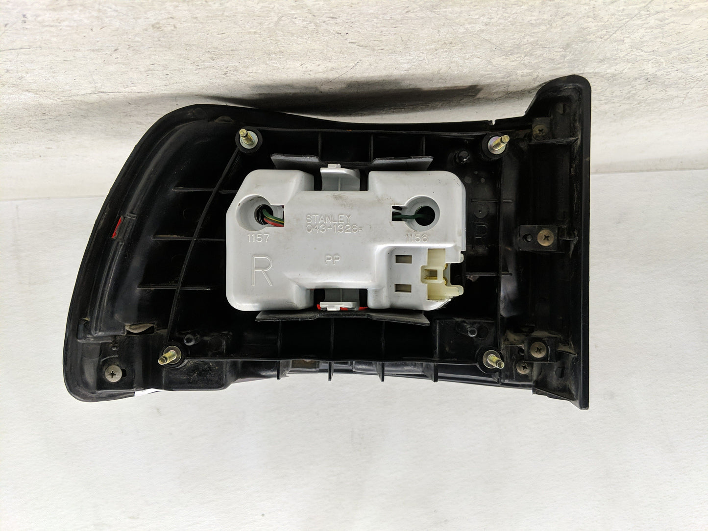 1993 Mercury Tracer Tail Light Assembly Passenger Right OEM P/N:043-1326 Fits OEM Used Auto Parts - Oemusedautoparts1.com