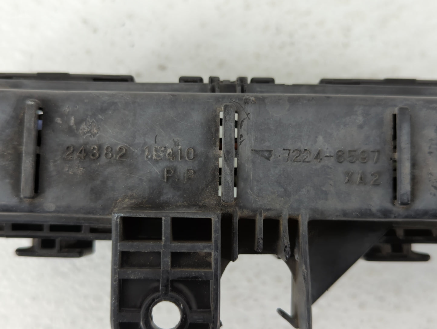 1993 Nissan Altima Fusebox Fuse Box Panel Relay Module P/N:7224-6597 Fits OEM Used Auto Parts - Oemusedautoparts1.com