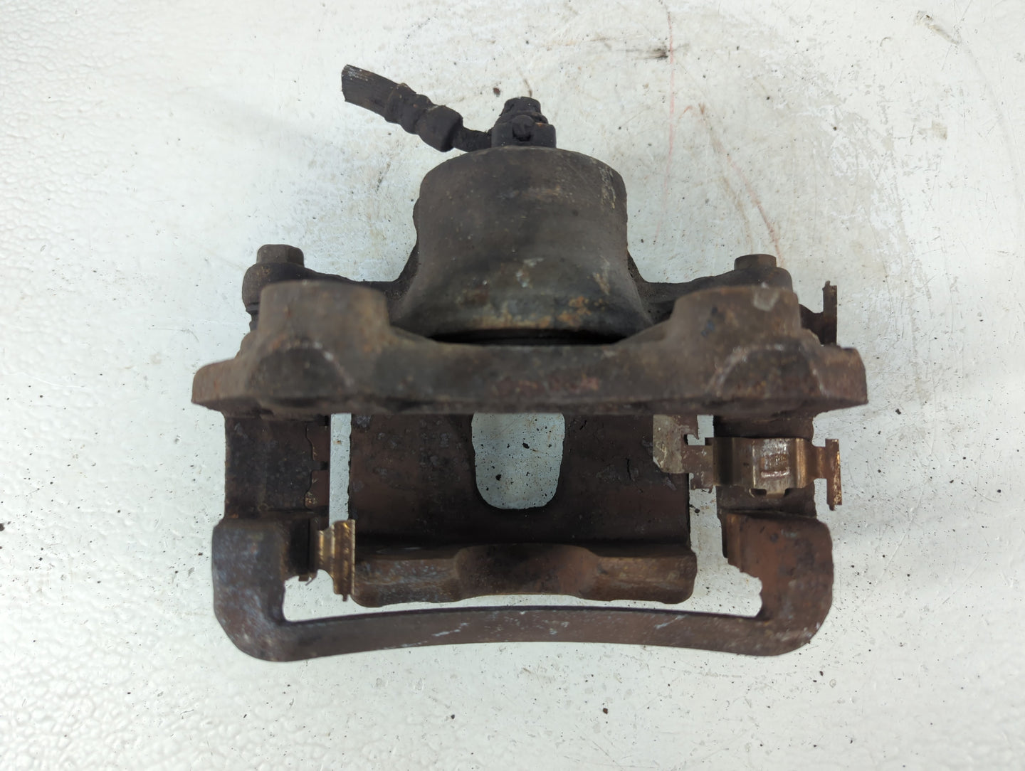 1989-1999 Nissan Maxima Front Driver Left Brake Caliper - Oemusedautoparts1.com
