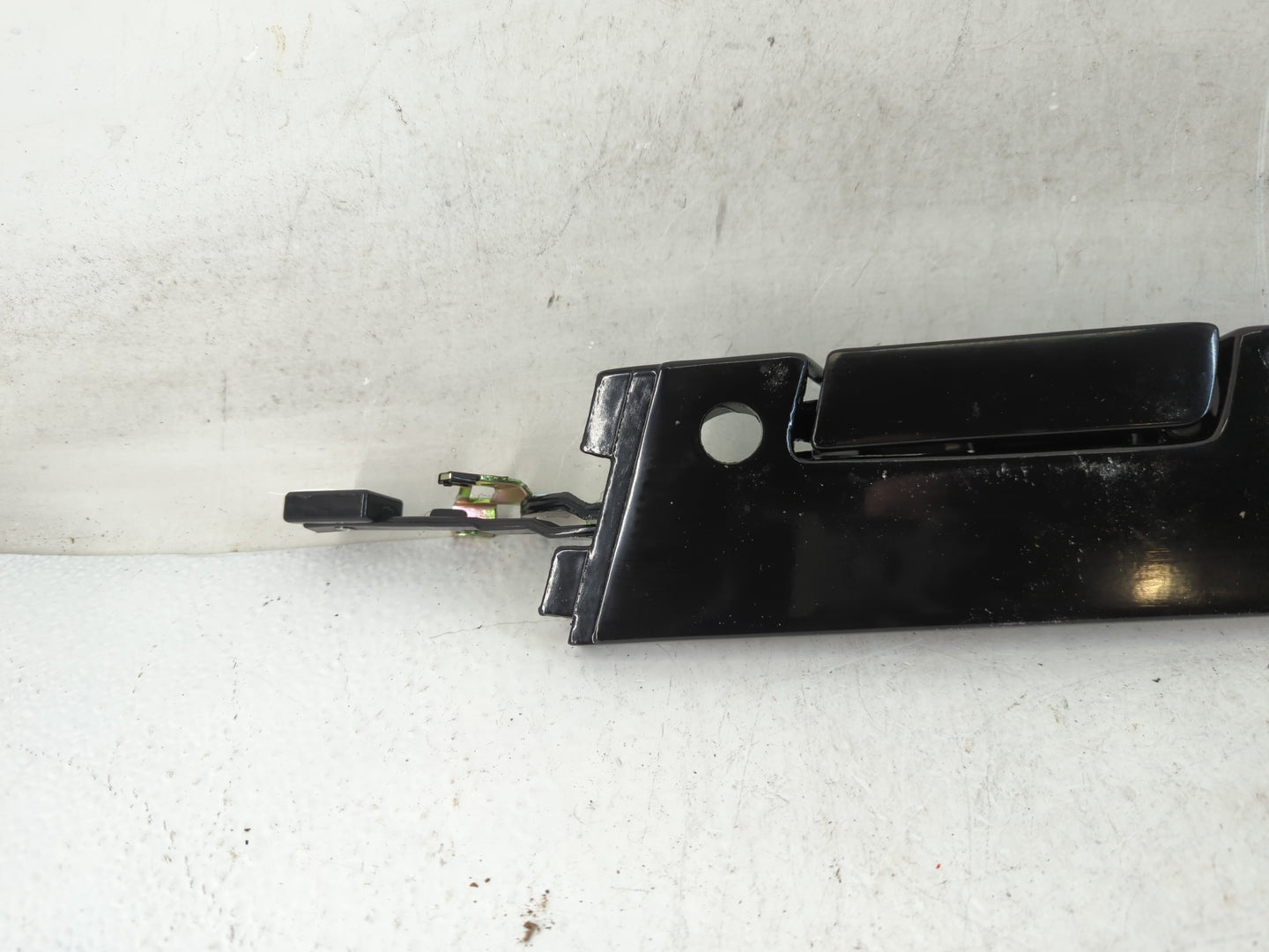 1993 Cutlass Passenger Front Right Door Handle Exterior Assembly - Oemusedautoparts1.com