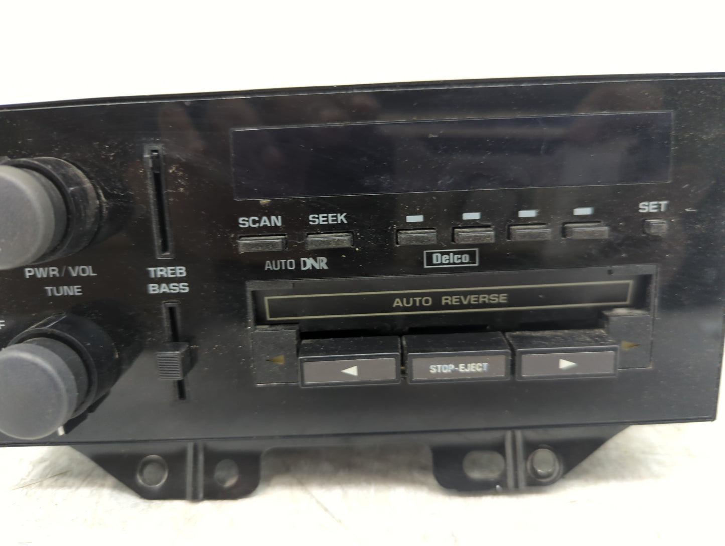 1993 Oldsmobile Cutlass Supreme Radio AM FM Cd Player Receiver Replacement P/N:1084494 Fits OEM Used Auto Parts - Oemusedaut