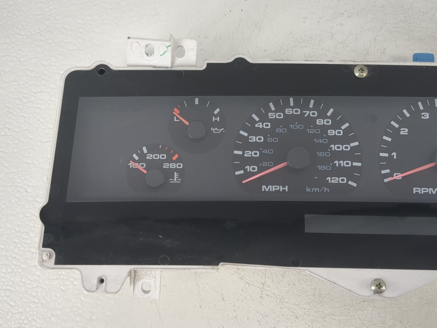 1993 Oldsmobile Cutlass Supreme Instrument Cluster Speedometer Gauges P/N:16170033 Fits OEM Used Auto Parts - Oemusedautopar