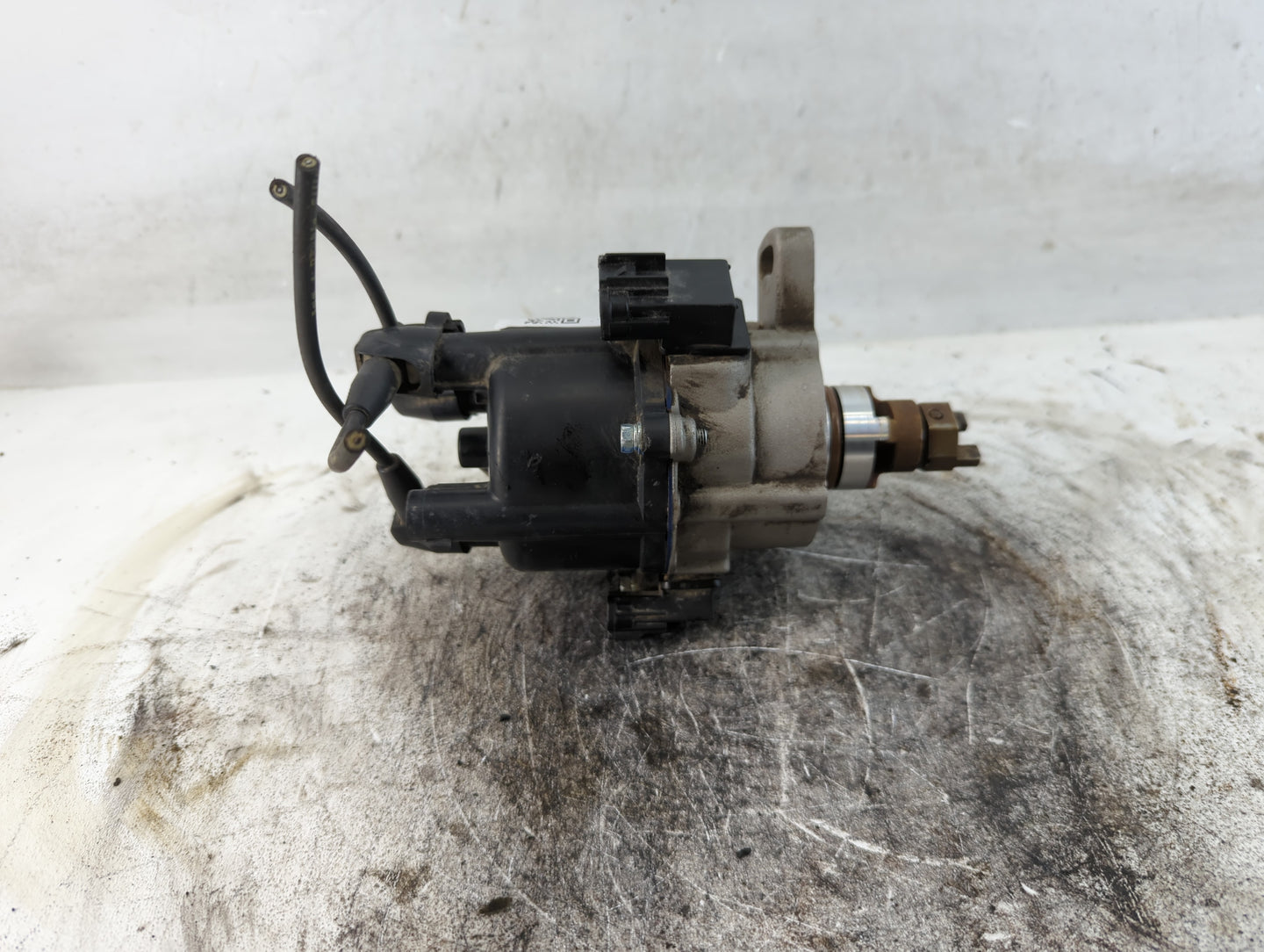 1993 Toyota Camry Engine Ignition Distributor OEM P/N:ADLG-TY34 Fits OEM Used Auto Parts - Oemusedautoparts1.com